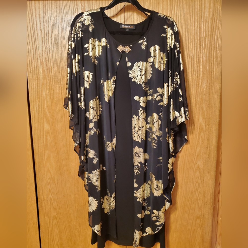 EUC Glamour Nights Black and Gold Dress